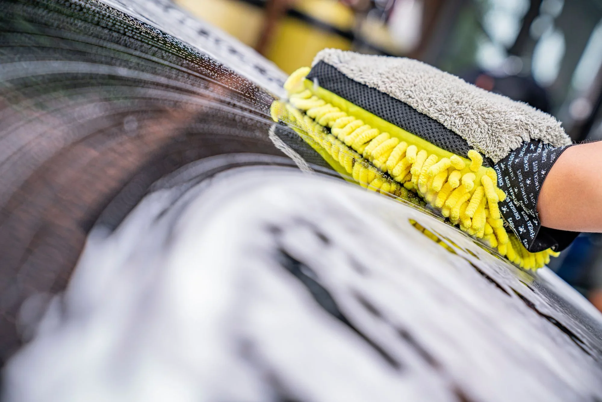 Alternative view of 3-Way Premium Wash Mitt